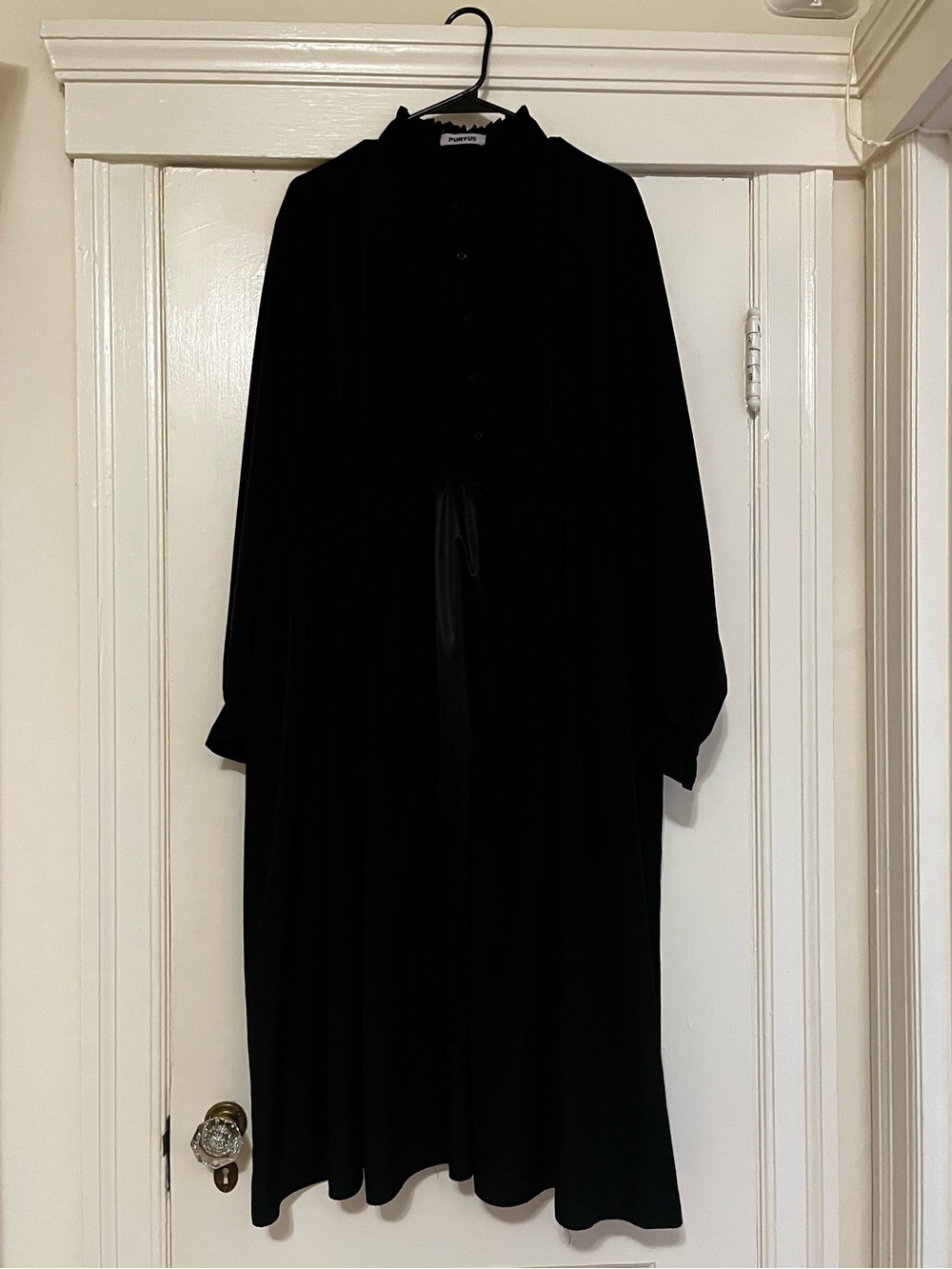 Punyus Lolita-Style Black Dress